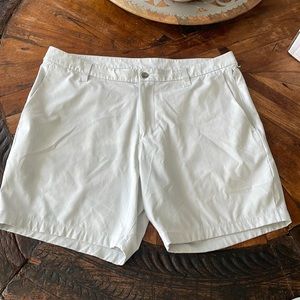 Lululemon Commission shorts